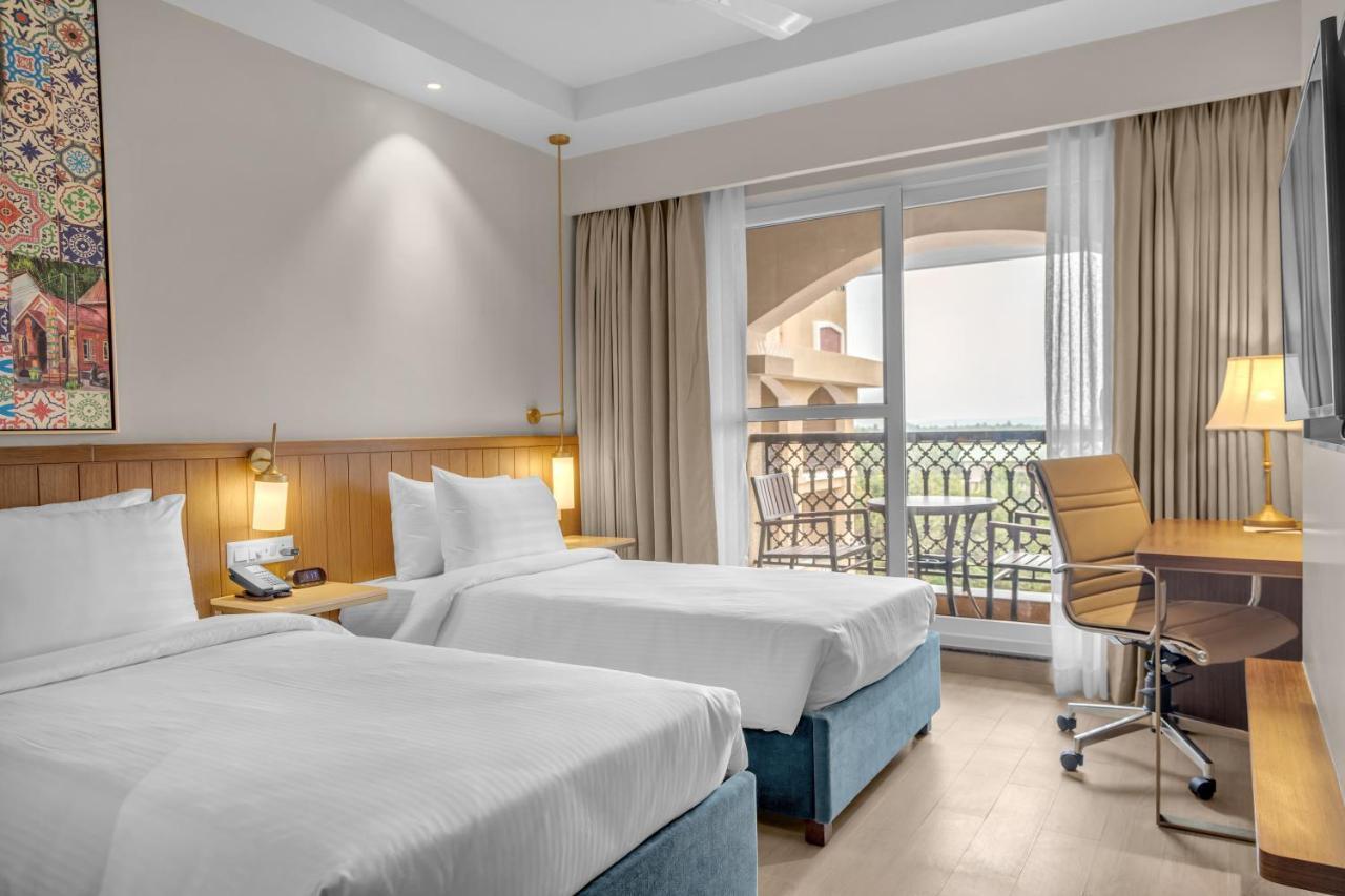 Hotel Fairfield By Marriott Goa Calangute Exterior foto